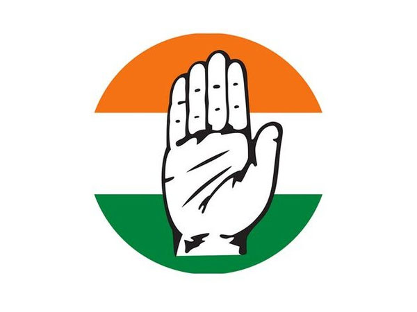 Sitaram Kesari's name disappears and then reappears on list of ex-Cong chiefs on party website