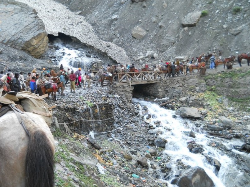 Amarnath Yatra resumes from Jammu, biggest batch of 7,993 pilgrims leaves for Kashmir