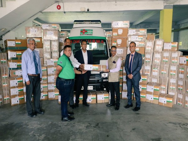 India delivers 3.3 tons of essential medical supplies to Sri Lanka