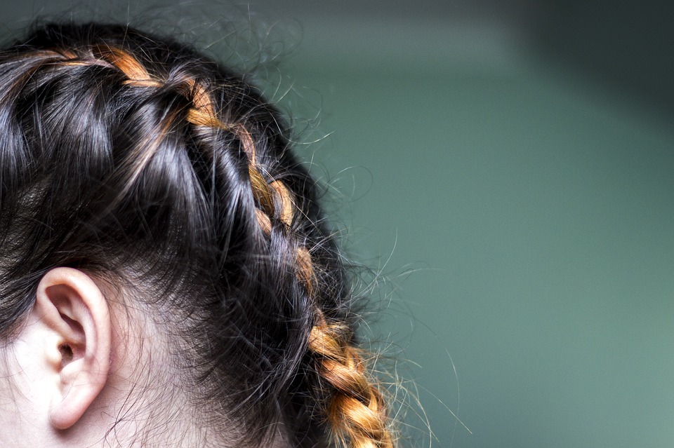 California becomes 1st state to ban hairstyle discrimination