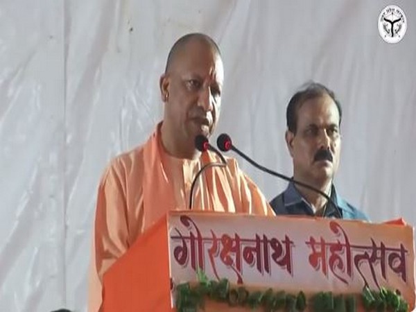 Art inspires to walk the right and positive path: Chief Minister Yogi Adityanath