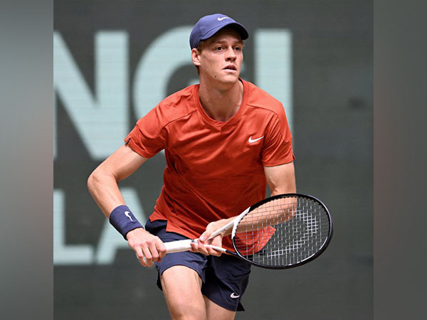 Wimbledon: Sinner, Medvedev march into third round
