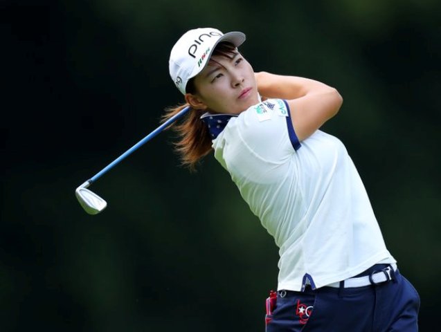 Hinako Shibuno takes 1st-round lead at the Women's Scottish Open