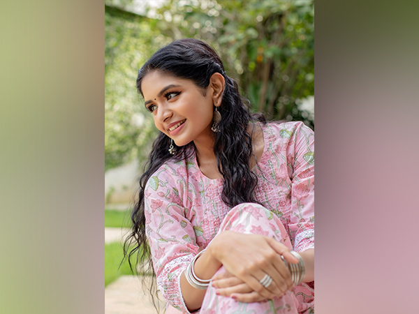 I feel honoured to enter the same industry as my father, says actor Aditi Shankar on her debut