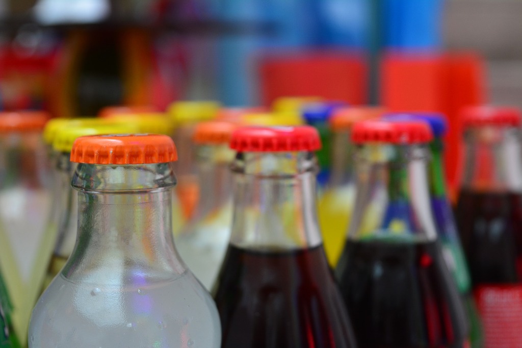 EXCLUSIVE-Russian soft drinks maker targets 50% of market to fill gap left by Coke, Pepsi