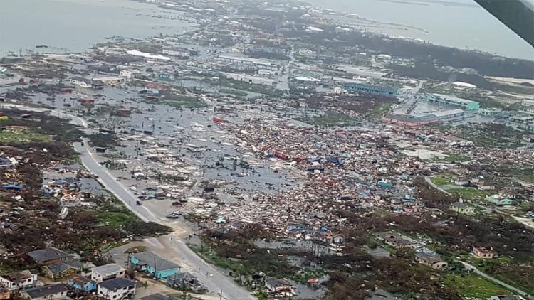 'Hour of darkness' for Bahamas; 43 dead, with toll to rise