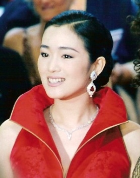 Actress or spy? Gong Li unveils hidden layers in "Saturday Fiction"