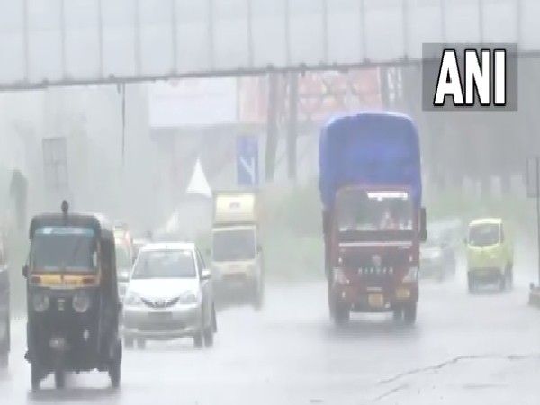 Rain lashes various parts of Mumbai, IMD predict moderate rain today