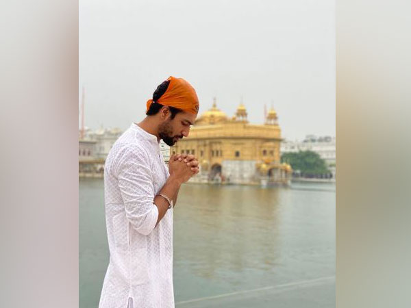 Vicky Kaushal seeks blessing at Golden temple ahead of second schedule of 'Sardar Udham Singh'