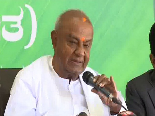 PM Modi should have assessed flood situation and allotted funds accordingly: HD Deve Gowda