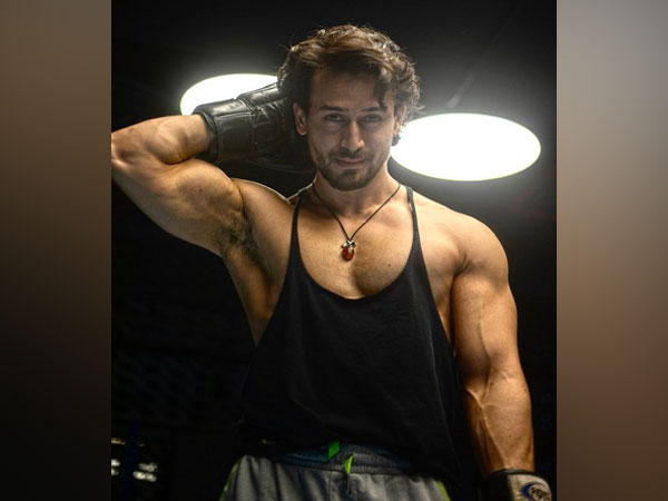 Tiger Shroff showcases toned biceps in latest Instagram post