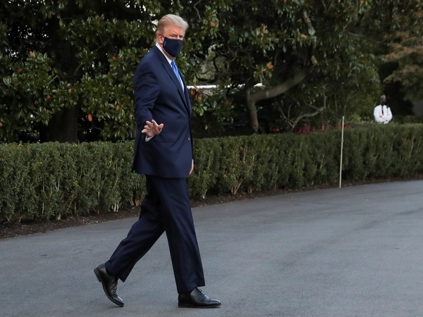 Trump barnstorms Florida while Biden heads for Michigan, early vote surges