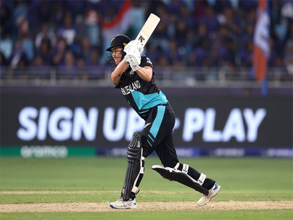 Sophie Devine Stars as New Zealand Dominates India