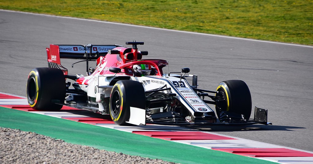 Motor racing-Williams confirms Sargeant for 2024 F1 season