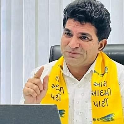 Gujarat polls: AAP's CM candidate Isudan Gadhvi to contest from Khambhalia seat