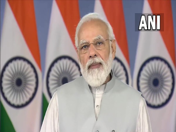 PM Modi extends greetings on Navy Day