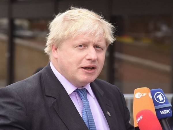 Boris Johnson urges Britons to stay at home as national lockdown begins