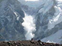 Authorities say 2 Italians killed by avalanche on Mont Blanc