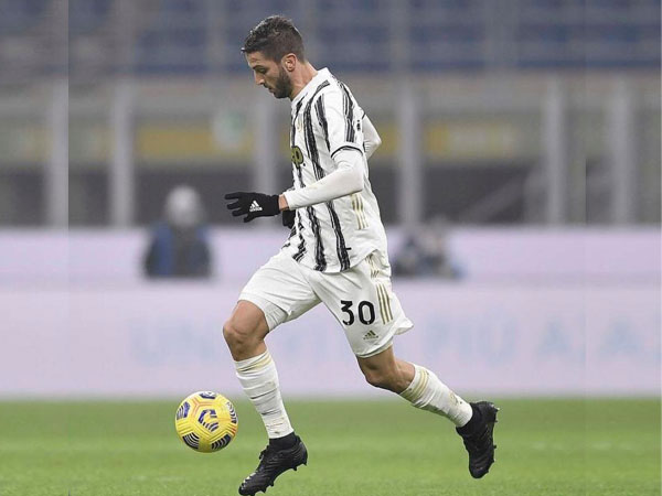 Juventus's Rodrigo Bentancur tests positive for COVID-19