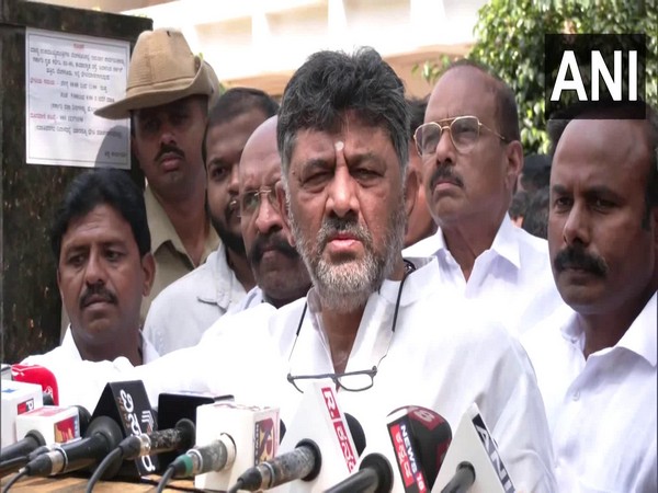 Karnataka: Deputy CM Shivakumar asks water tanker owners to register before March 7