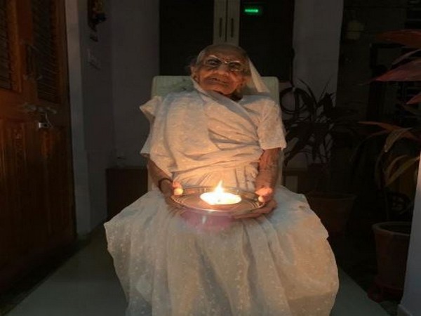 PM Modi's mother joins nation by lighting diya to mark fight against COVID-19