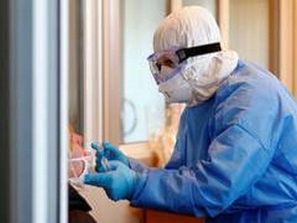 Swiss coronavirus death toll rises to 641, positive tests surpass 22,000