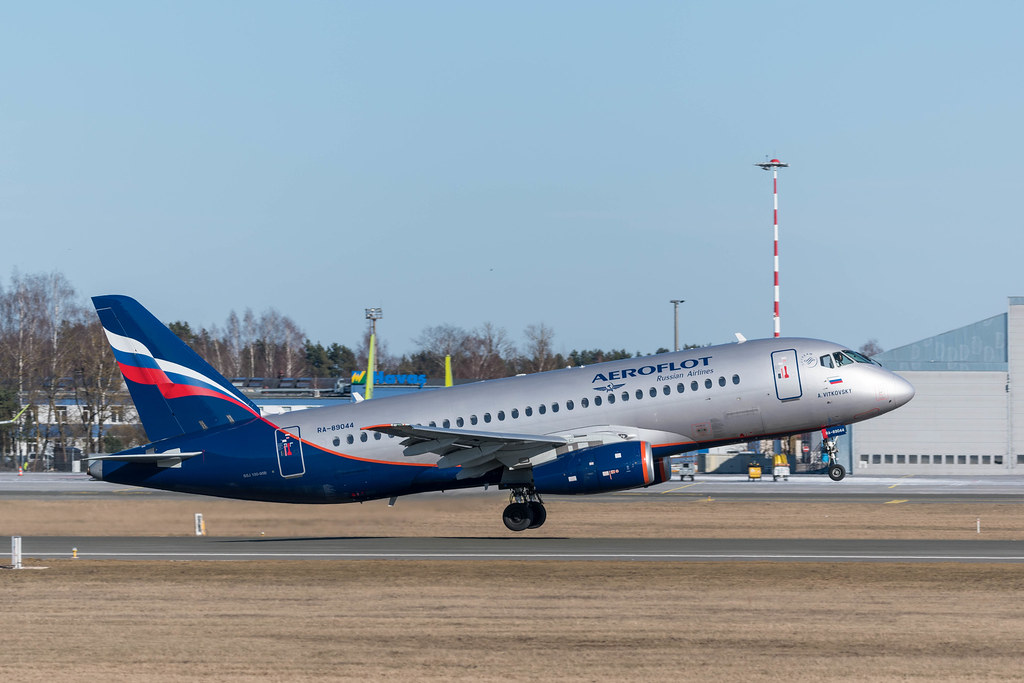Russian Aeroflot lands in flames in Moscow 