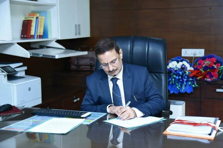 Alkesh Kumar Sharma takes over office as Secretary of MeitY