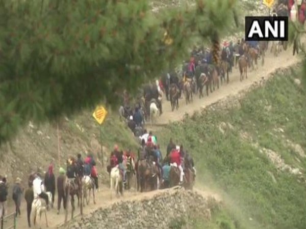 Another batch of 5273 pilgrims leave Jammu for Amarnath cave shrine