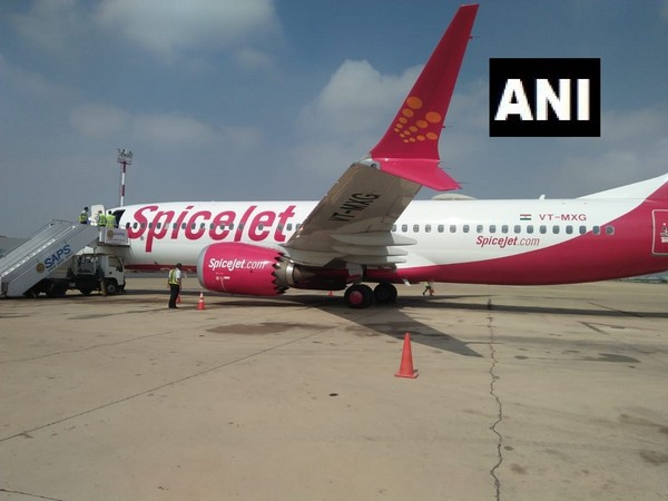 Suspected fuel leak on Delhi-Dubai SpiceJet flight, pilot requested Karachi ATC for precautionary landing