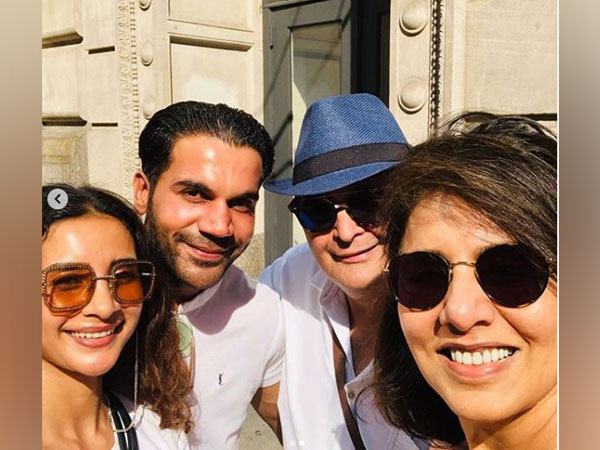 Look who Rishi and Neetu Kapoor 'bumped' into on streets of New York!