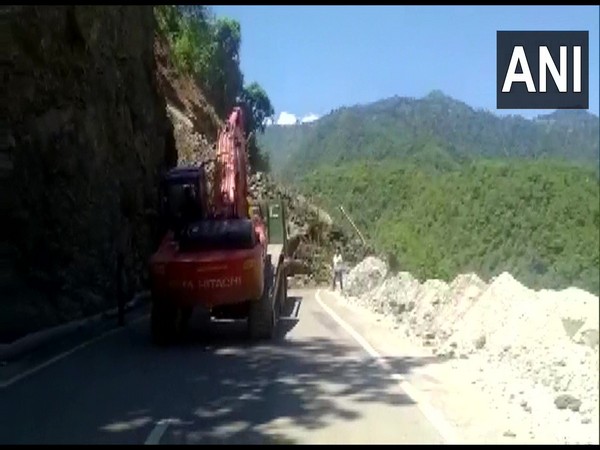 Uttarakhand: Badrinath highway blocked due to falling boulders, restoration work underway