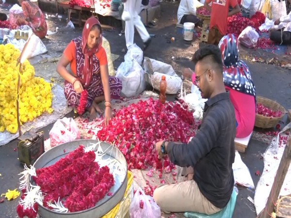 Juice Vendor Arrested for Allegedly Mixing Urine in Fruit Juices