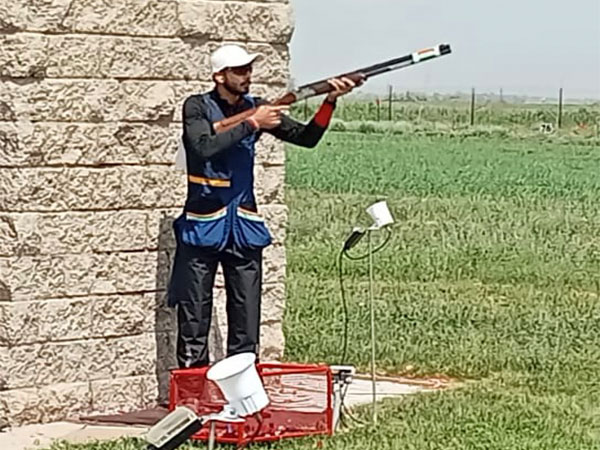 India's Skeet Mixed Team Shoots for Bronze at Paris 2024