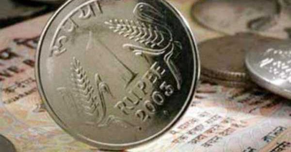Rupee closes at lowly 74.07 against USD