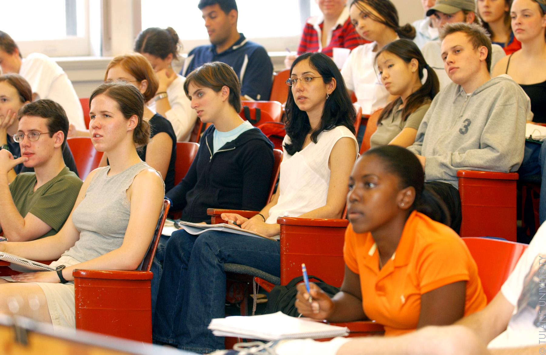 Women ask disproportionately fewer questions than men in seminars 