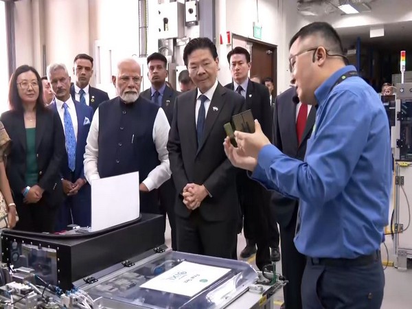 PM Modi Explores Semiconductor Synergies with Singaporean Counterpart