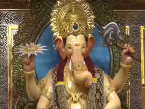 First Look of Mumbai's Lalbaugcha Raja Unveiled Before Ganesh Chaturthi