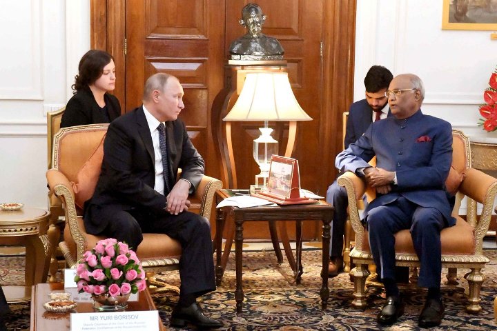 Russian President Vladimir Putin calls on the President of India