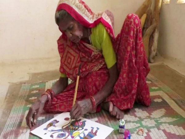 MP: Paintings of 80-year-old tribal woman on exhibit in Italy