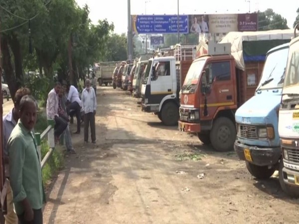 Bhopal: Transporter association begins indefinite strike to press for demands