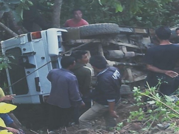 Manipur: One child dead, seven rescued after vehicle falls into gorge 