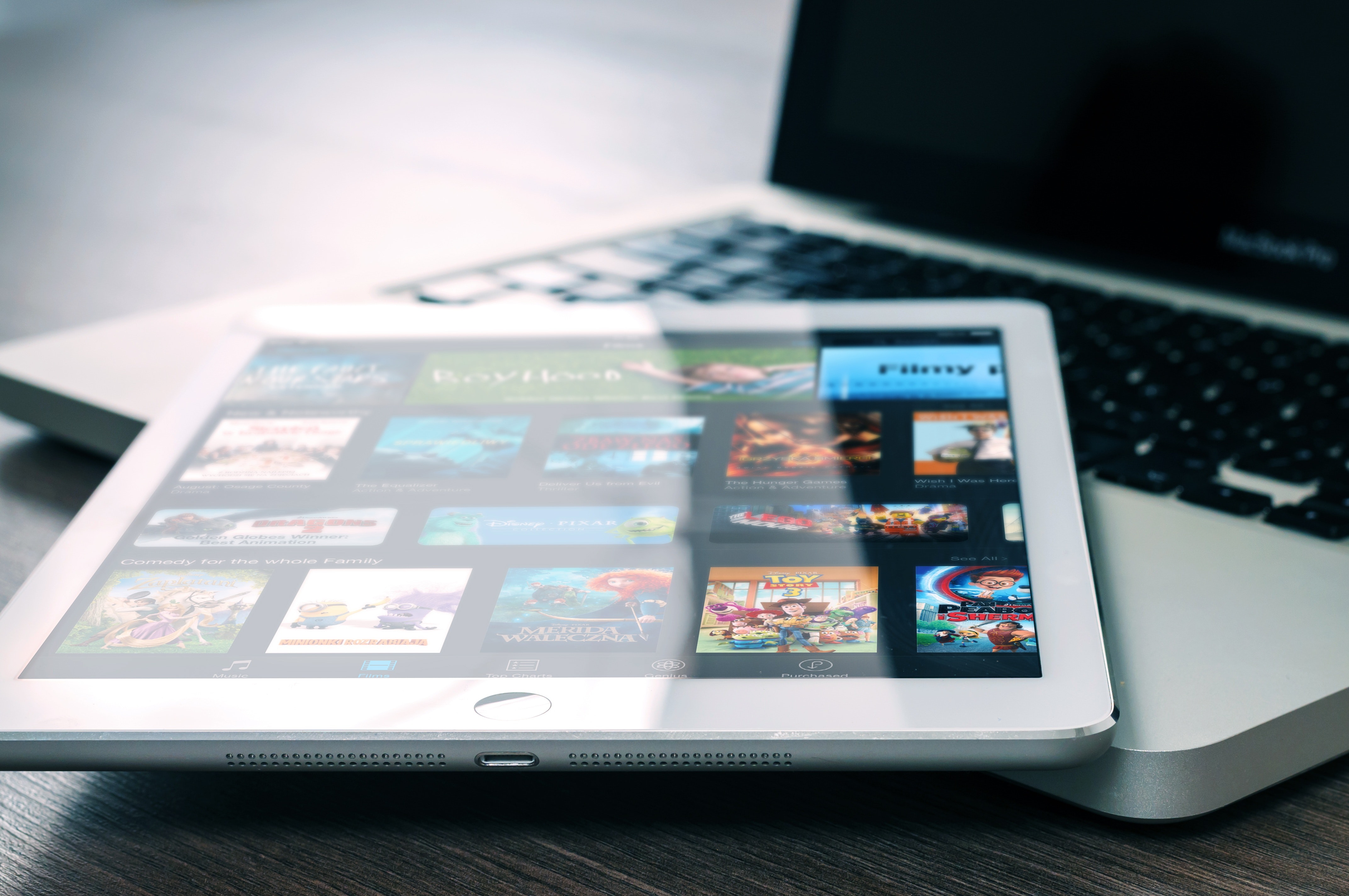 7 Key Trends In The Canadian Online Entertainment Industry