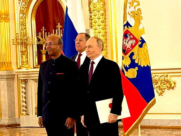 India Strengthens Diplomatic Ties with Russia: New Ambassador Presents Credentials to Putin