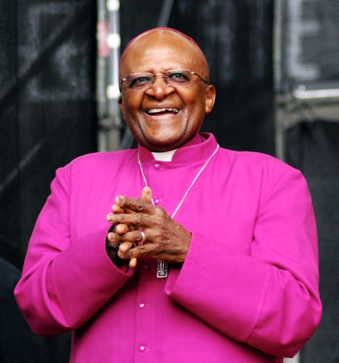 S.Africa's Desmond Tutu and Al Gore urge end to fossil fuels