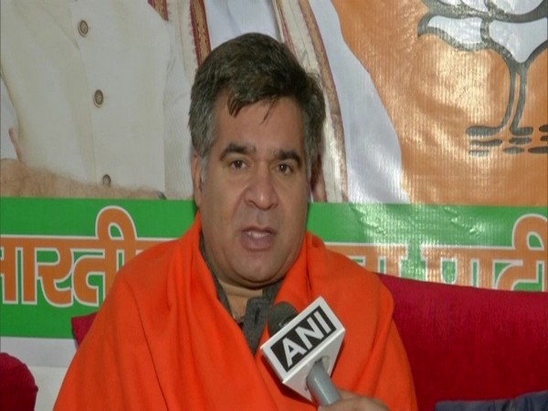 HM Shah briefed about concerns of Kashmiri Pandit employees after killing of Bhat: BJP J-K unit chief