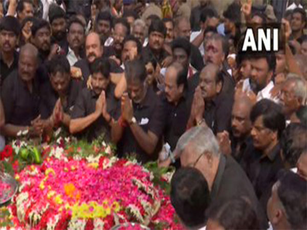 "Only if we reunite, can we grow the party together," Panneerselvam after paying floral tribute to Jayalalithaa