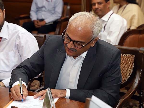 Union Home Secretary to hold Covid review meet on situation in Delhi, NCR today