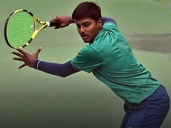 Indian Teens Shine at ITF J300: Mixed Fortunes for Home Favorites