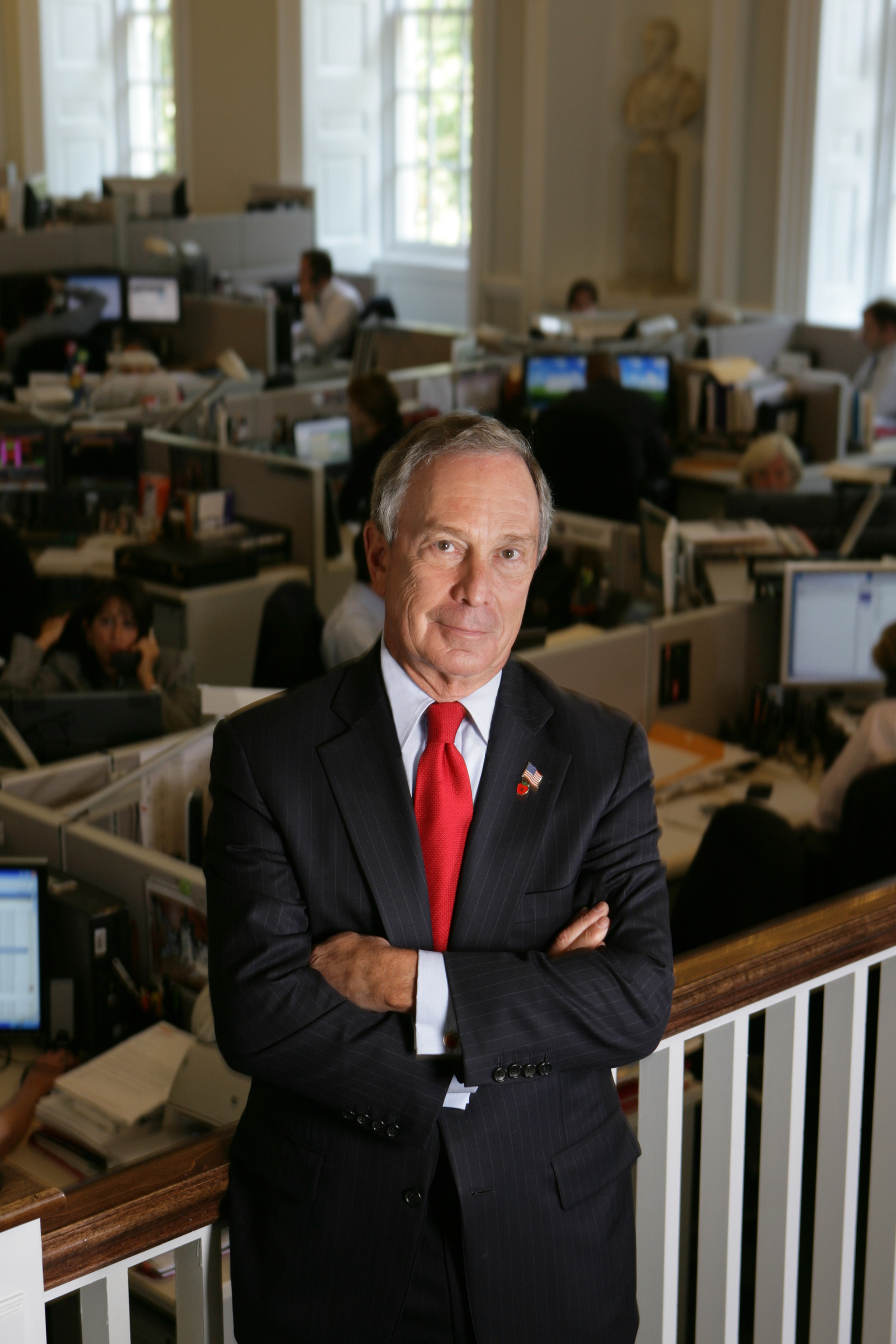 Bloomberg calls for Trump defeat, takes new step toward 2020 run